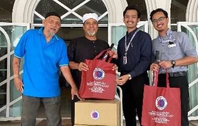 PEMBERIAN SUMBANGAN BUBUR LAMBUK & AIR MINERAL
